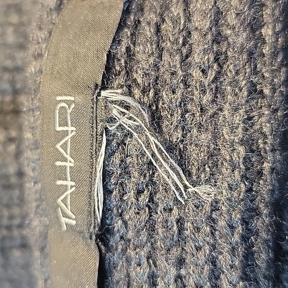 TAHARI Black Ribbed Women's Sweater Chest 50 in. Length 24‎ in. - Picture 6 of 6